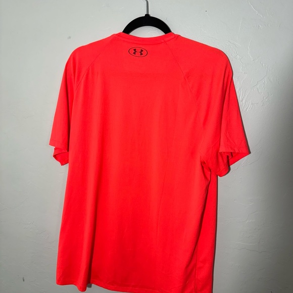 Under Armour Men Le Tech Short Sleeve T-Shirt Large - Picture 4 of 4